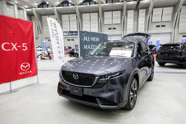 新型CX-5オールカラー展示_08.jpg